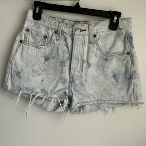 Levi’s Tie-Dye Denim Shorts size 28
